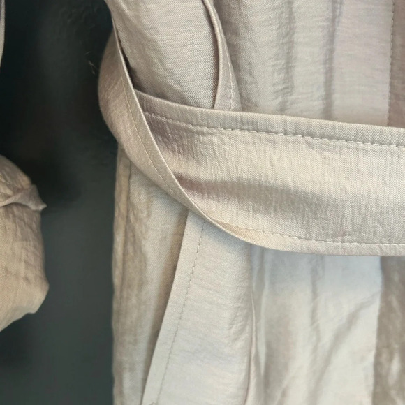 Club Monaco Lyocell trench XS great condition very pretty colour! Crinkle vibe - Picture 8 of 14